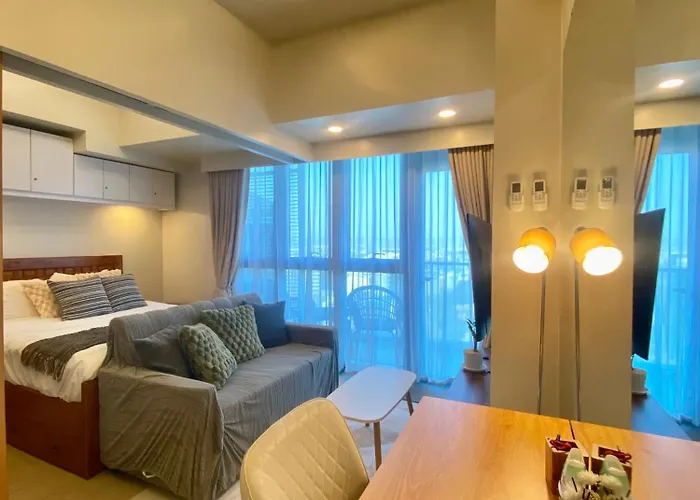 Apartahotel Ups27 Chic & Cozy Haven 8 Our Bgc Luxe Hideaway Queenbed & Sofabed Manila