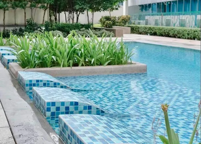 Ups27 Chic & Cozy Haven 8 Our Bgc Luxe Hideaway Queenbed & Sofabed 4* Manila